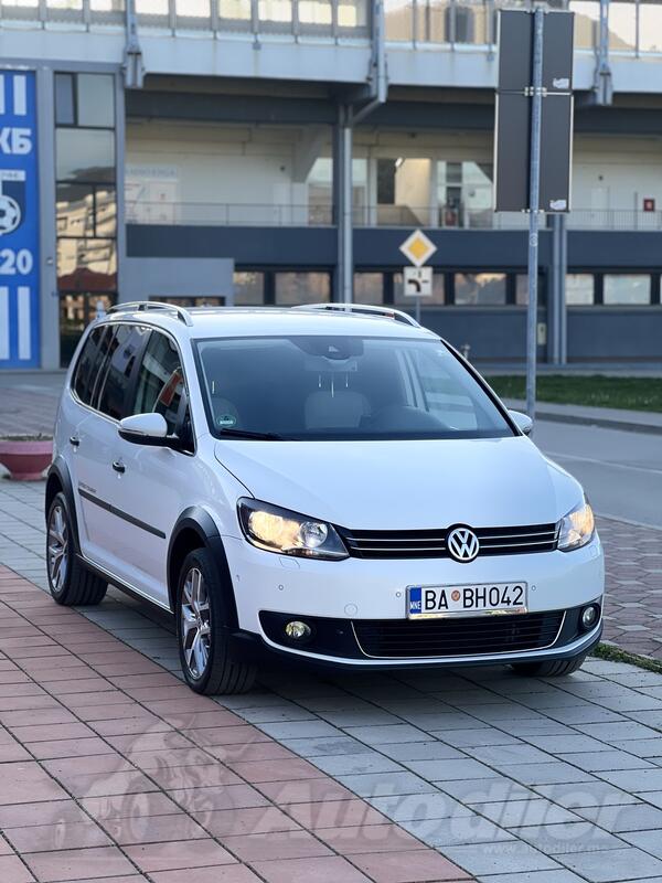 Volkswagen - Touran - 2.0TDI