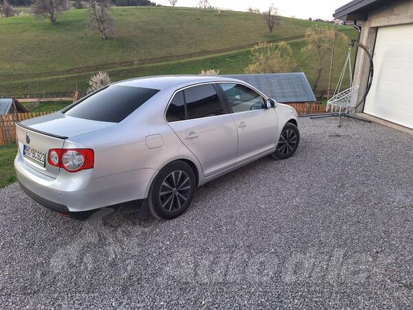 Volkswagen - Jetta - 19 77