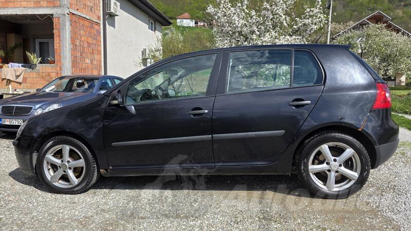 Volkswagen - Golf 5 - 1.9 TDI