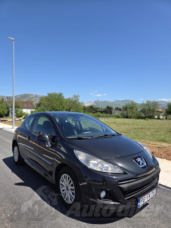 Peugeot - 207 - 1.4 HDI