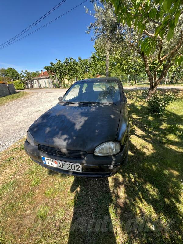 Opel - Corsa - 1.0