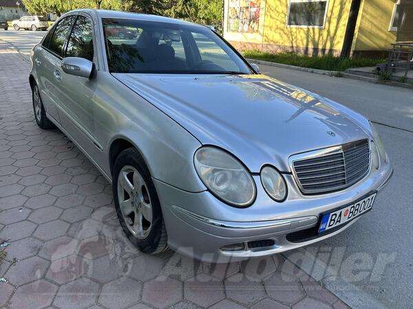 Mercedes Benz - E 270 - 2.7cdi