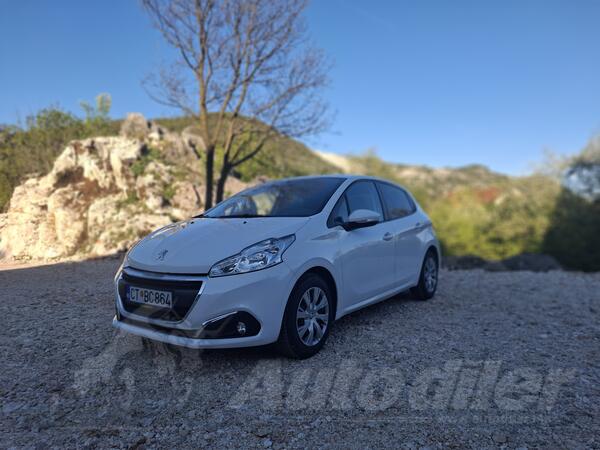 Peugeot - 208 - 1.6 hdi