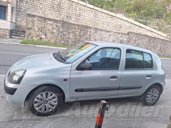 Renault - Clio - 1.5 dci