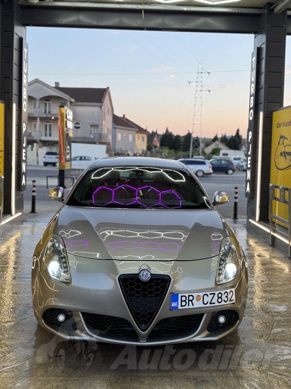 Alfa Romeo - Giulietta - 1.6 jtd