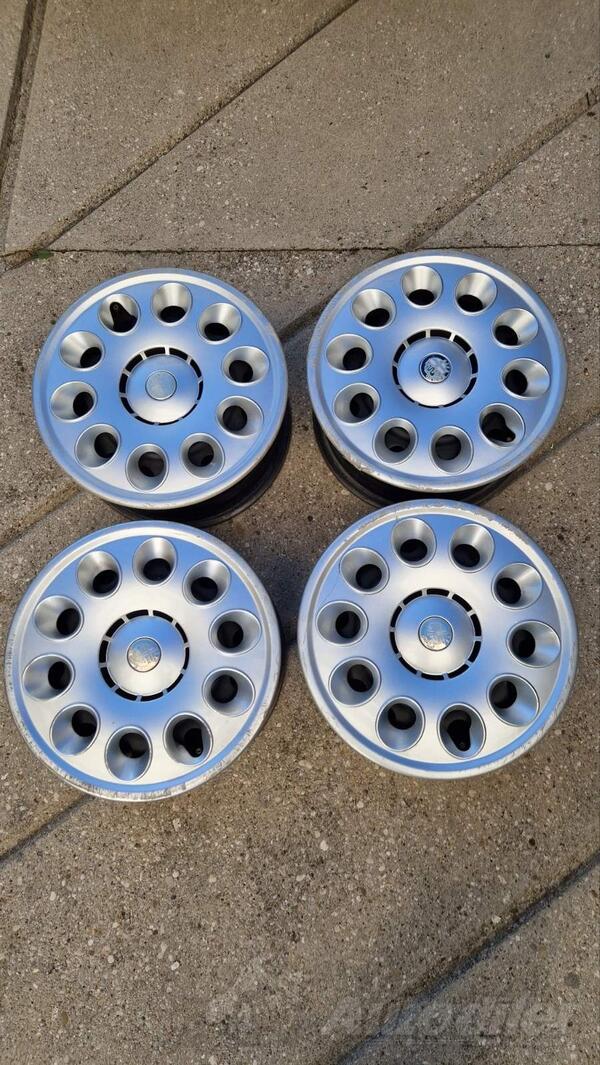 Fabričke - alfa 147 - Čelik felne