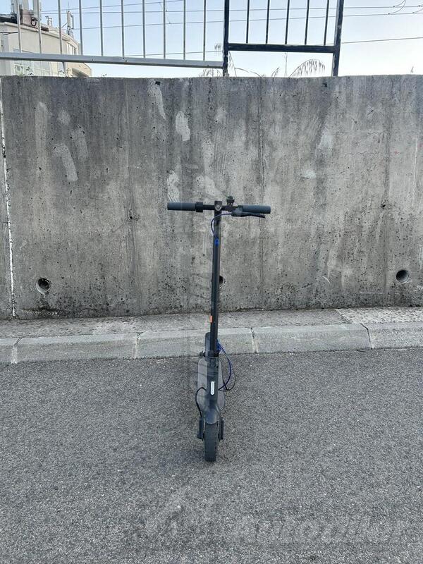 Ostalo - Scooter 3