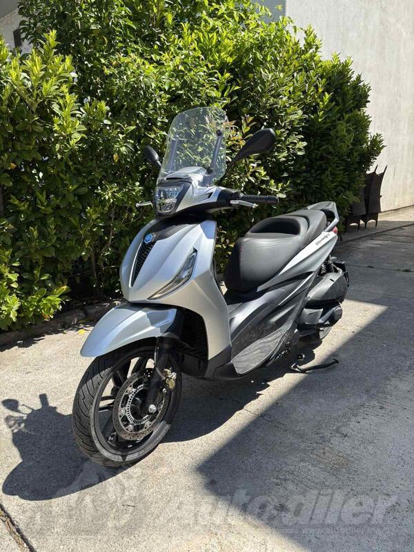 Piaggio - Beverly S 300hpe