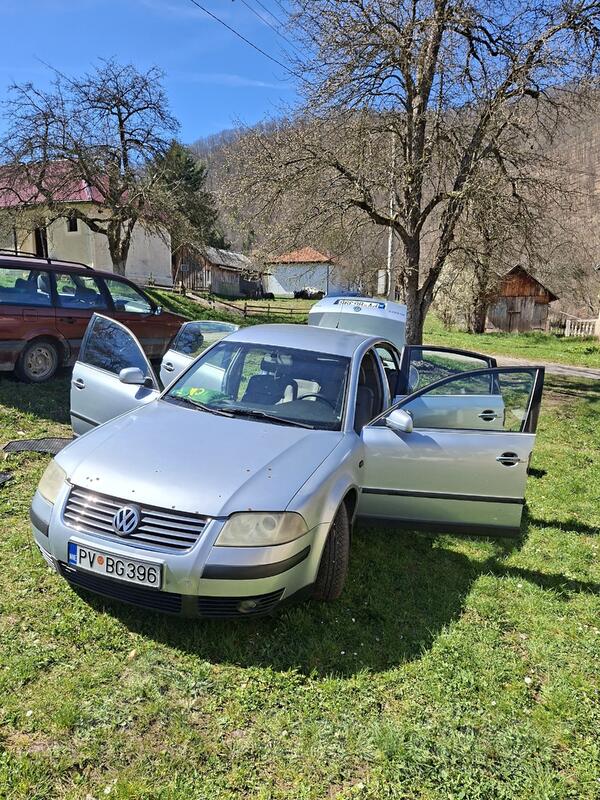 Volkswagen - Passat - 1.9 TDI 74KW