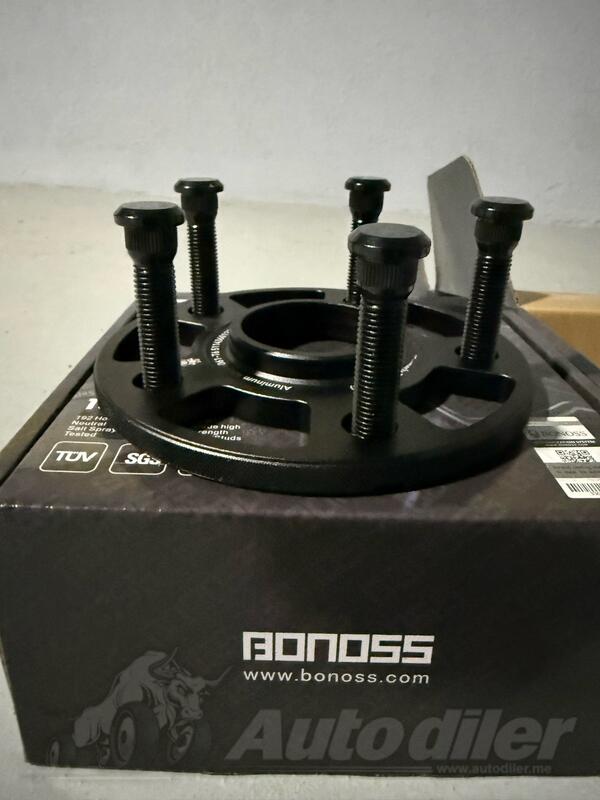 Distance 10 mm - 5x114.3