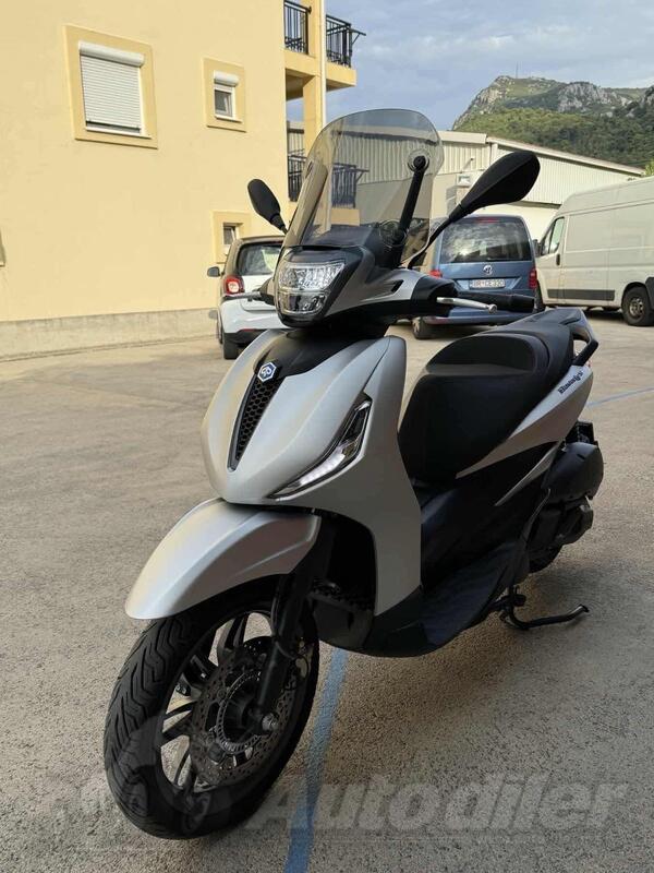 Piaggio - Beverly