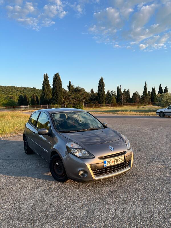 Renault - Clio - 1.5 dci