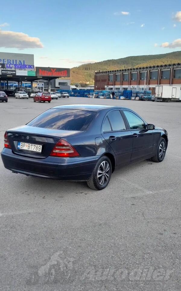 Mercedes Benz - C 220 - 2.2 Cdi 105kw