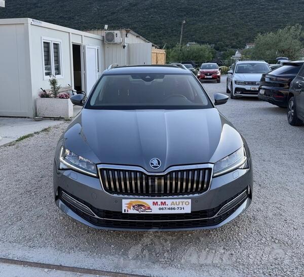 Škoda - Superb - 2.0 TDI AUTOMATIK 11/2022g