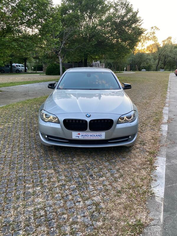 BMW - 520 - F10