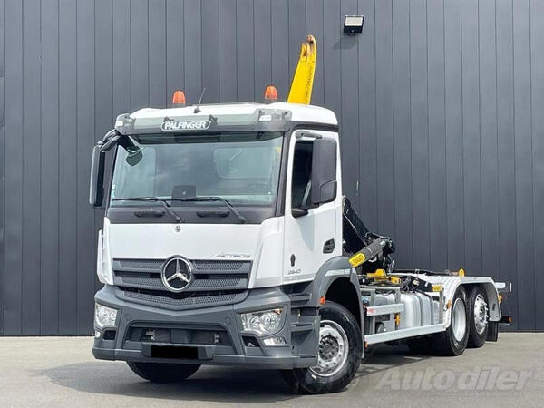 Mercedes Benz -  Actros 2540 hooklift truck / Palfinger kran / kamion rol kiper / LA2609
