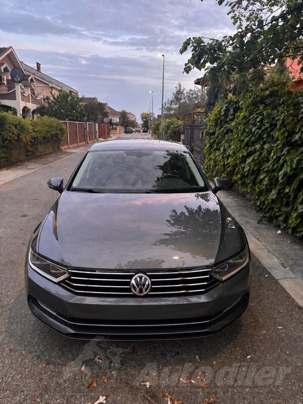 Volkswagen - Passat - 1,6