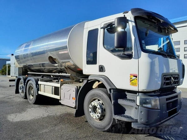 Renault - autocisterna za mleko / LA2618