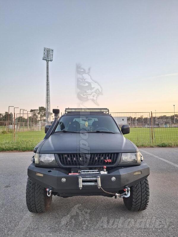 Mitsubishi - Pajero Sport - 3.0 v6