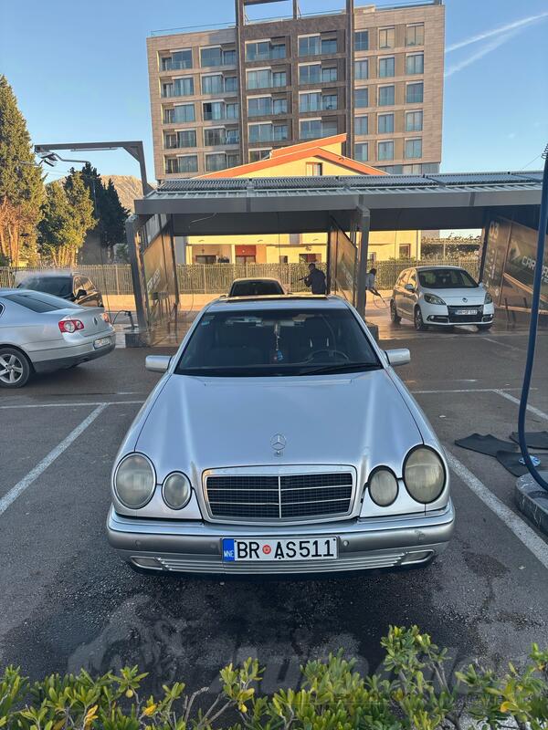 Mercedes Benz - E 200 - 2.0