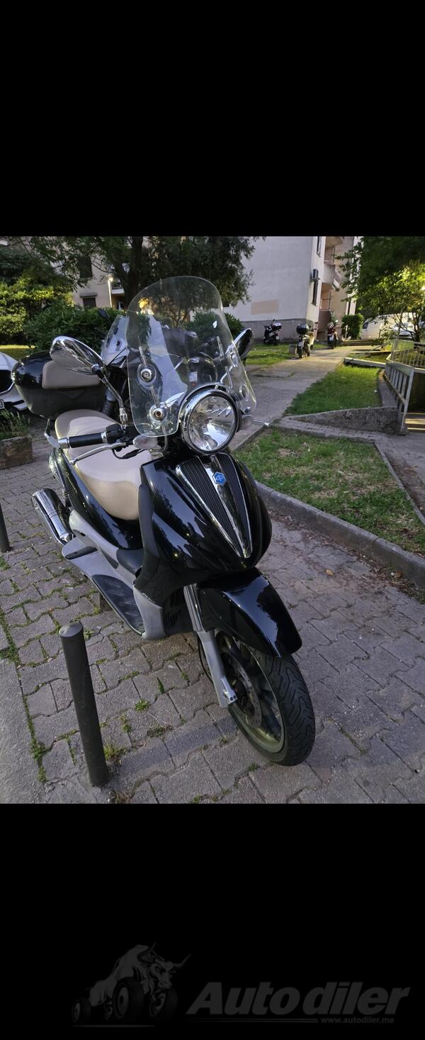 Piaggio - Beverly cruiser 500ie