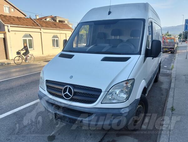 Mercedes Benz - Sprinter 319 cdi