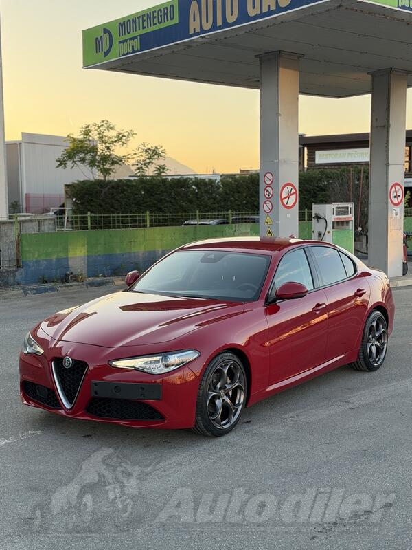 Alfa Romeo - Giulia - 2.2JTDM