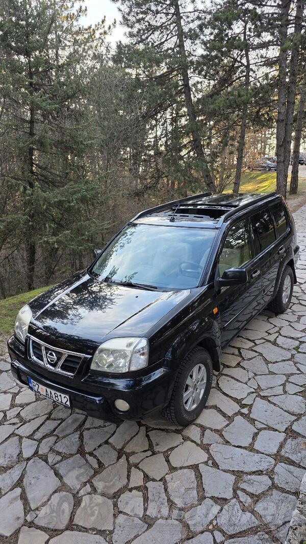 Nissan - X-Trail - 2.2