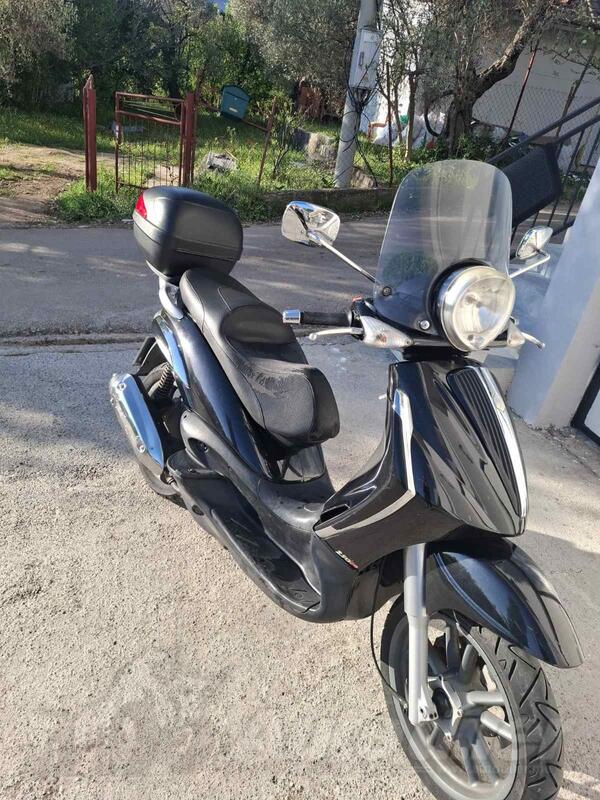 Piaggio - Beverli 250