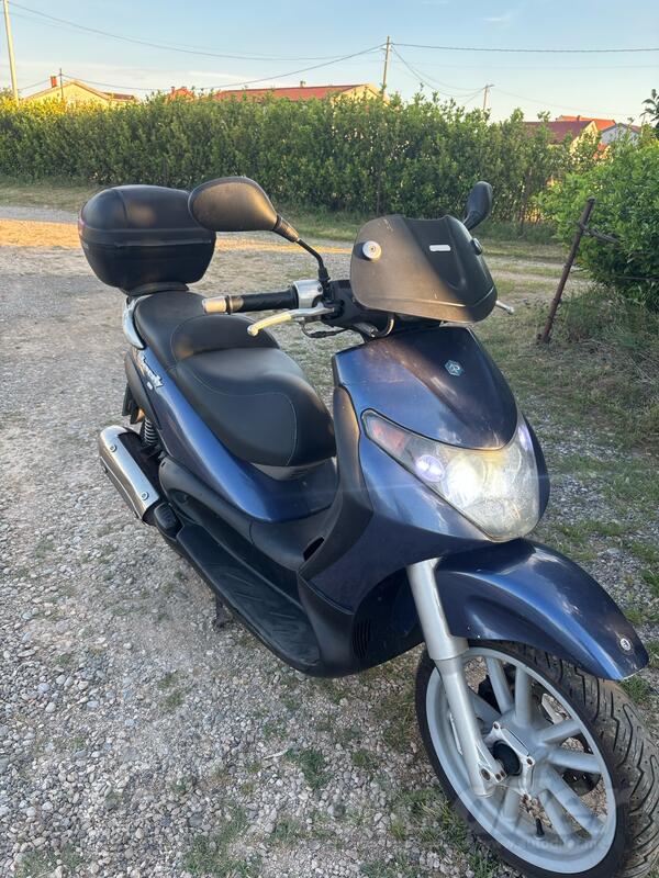 Piaggio - Beverly