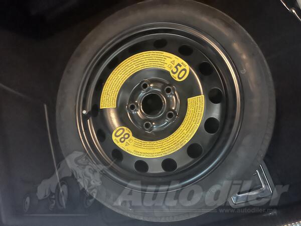 Fabričke felne i Kumho gume