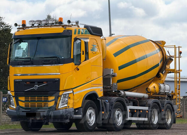 Volvo - FH460 kamion mješalica za beton / LTK481