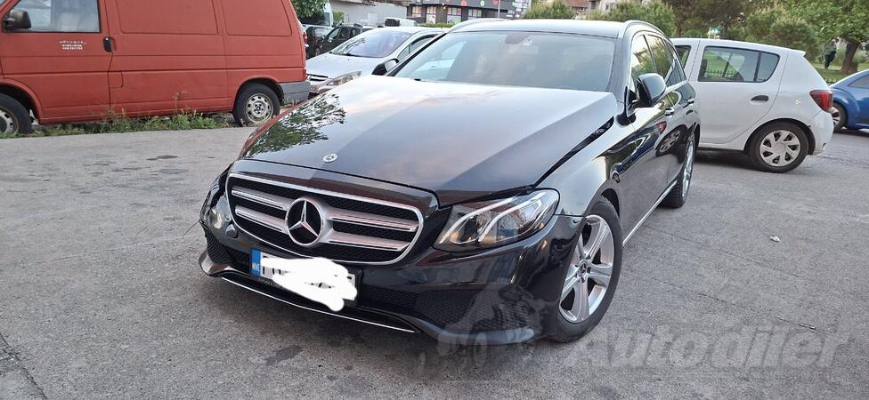 Mercedes Benz - E 220 - E220d