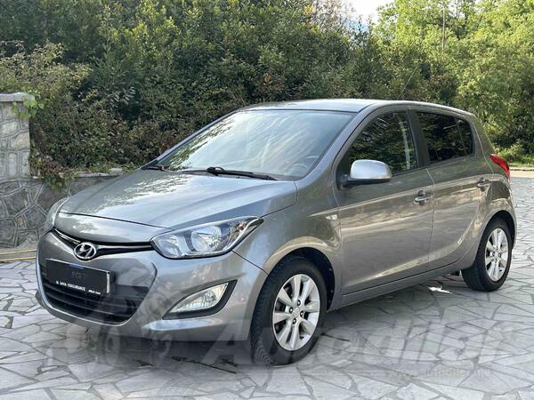 Hyundai - i20 - 1.4 GL AUTOMATIK