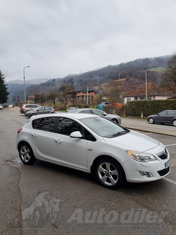 Opel - Astra - 1.7 CDTI