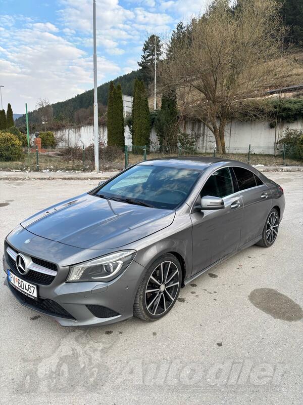 Mercedes Benz - CLA 180 - 1.6
