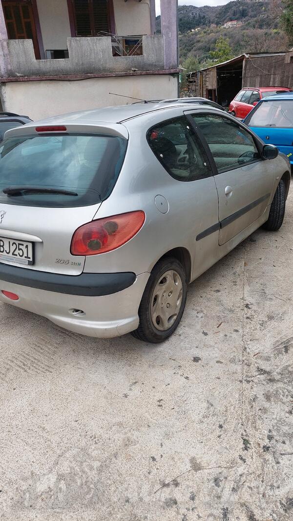 Peugeot - 206 - 1.4 hdi