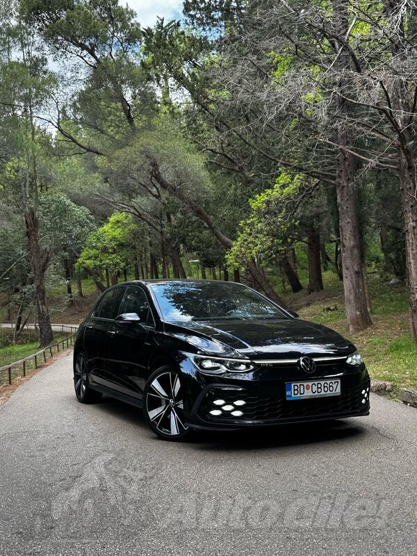 Volkswagen - Golf 8 - 2.0