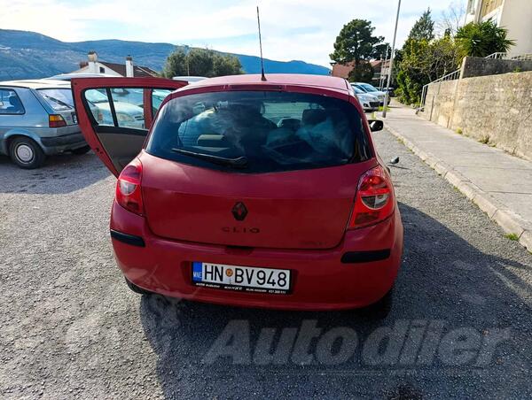 Renault - Clio - 1.2 B