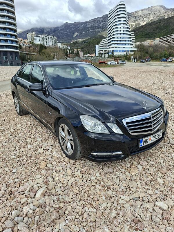 Mercedes Benz - E 200 - 200 CDI