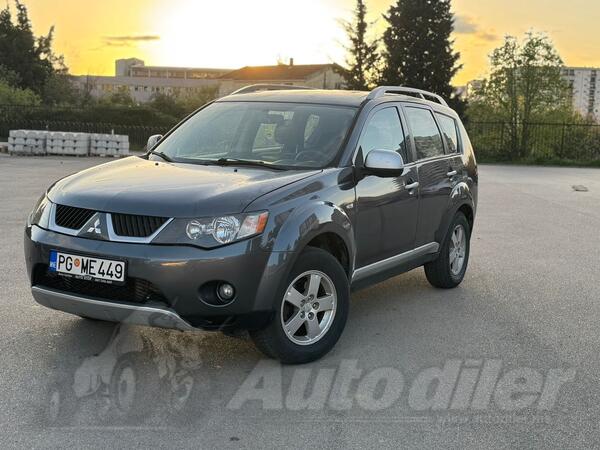 Mitsubishi - Outlander - 2.0