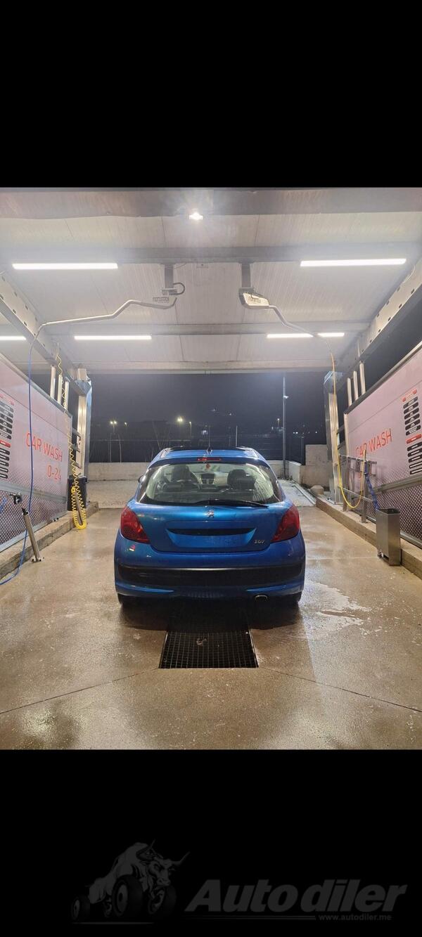 Peugeot - 207 - 1,6 hdi