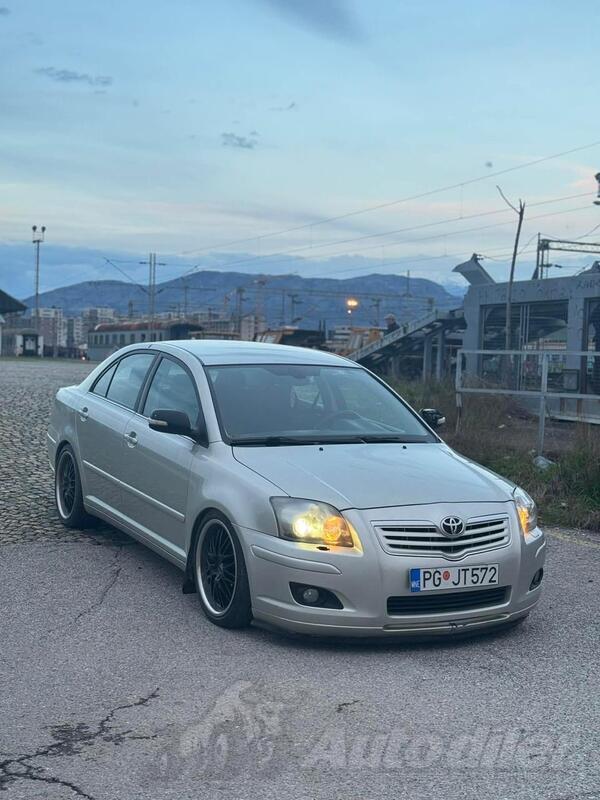 Toyota - Avensis - 2.0 D-4D