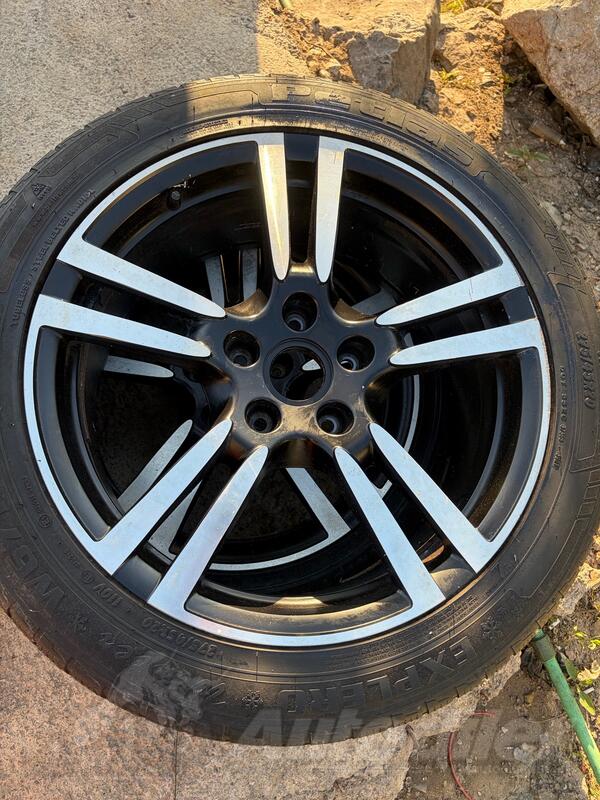 Fabričke felne i explero gume