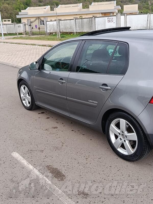 Volkswagen - Golf 5 - 2,0