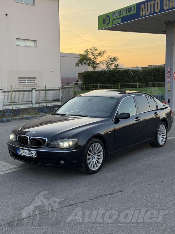 BMW - 730 - 730