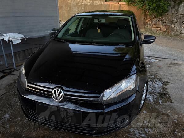 Volkswagen - Golf 6 - 1.6 tdi 77 kw bluemotion