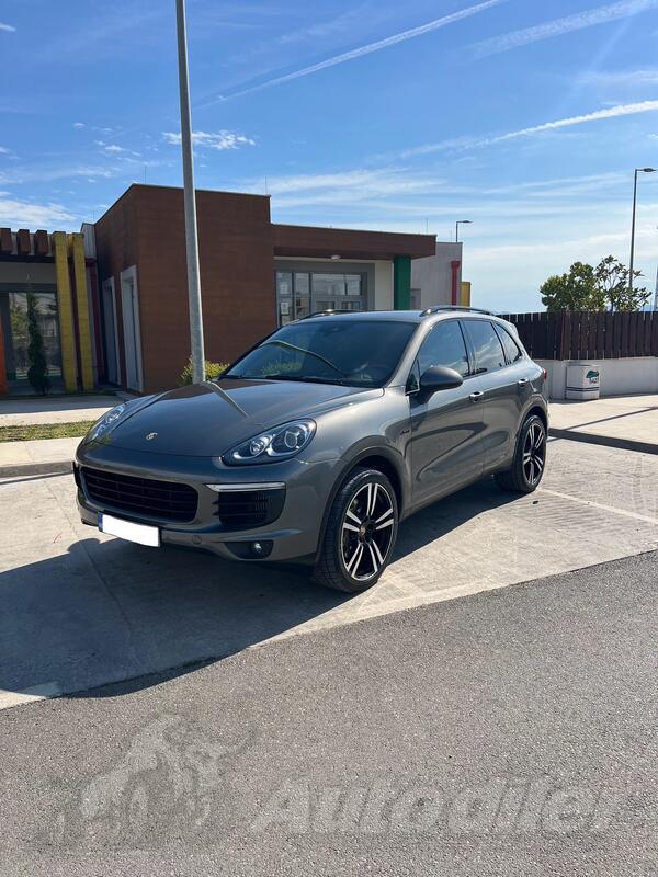 Porsche - Cayenne - 3.0 D