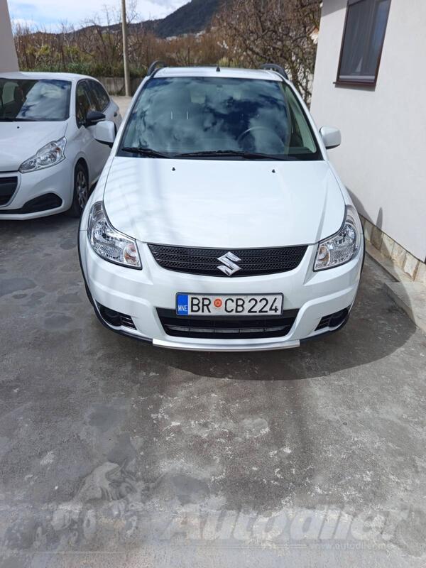 Suzuki - SX4