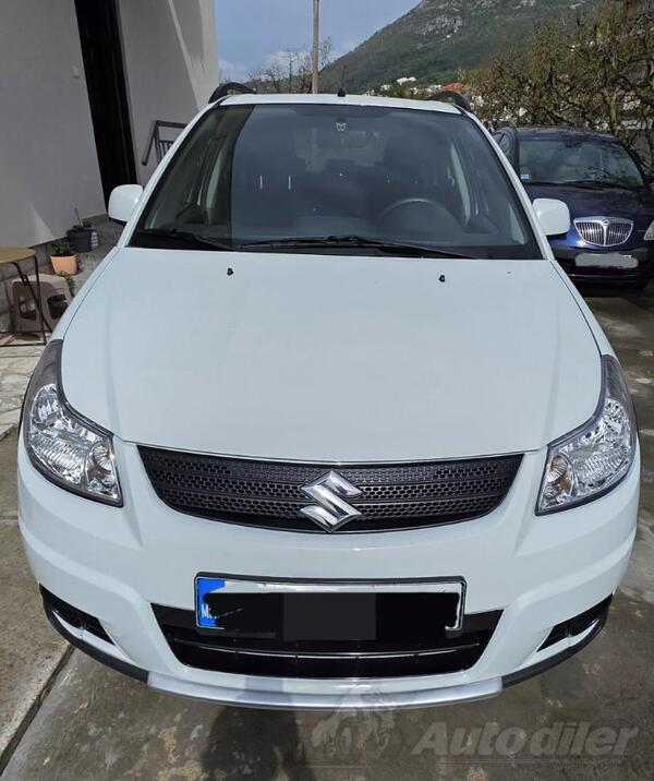 Suzuki - SX4